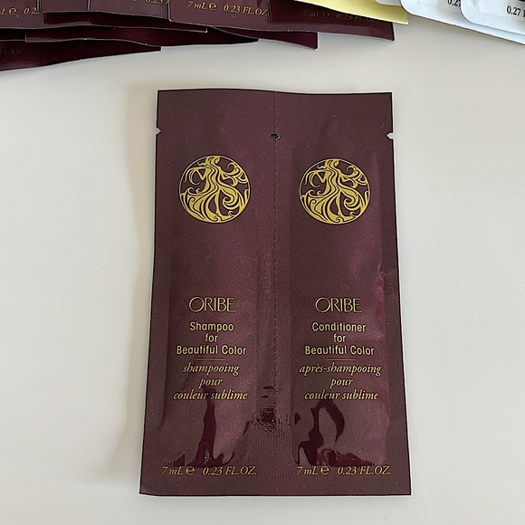 Oribe, Sisley, Diptyque, Laura Mercier | Lux Travel Kit - Picture 4 of 11